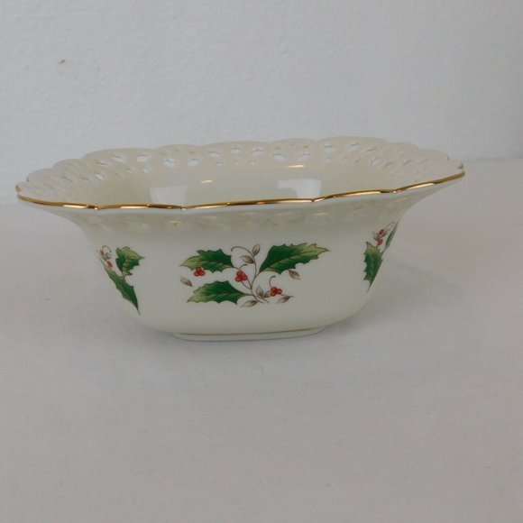 Pierced Treat Bowl Square Gold Trim Royal Limited Holly Holiday Christmas Japan - Picture 5 of 10